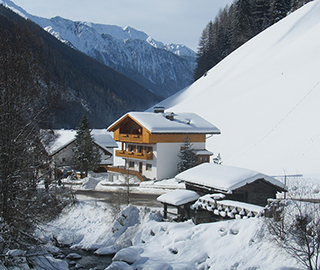 Haus Nairz im Winter