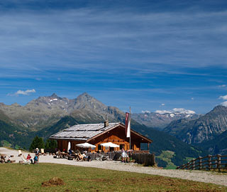 Hütte